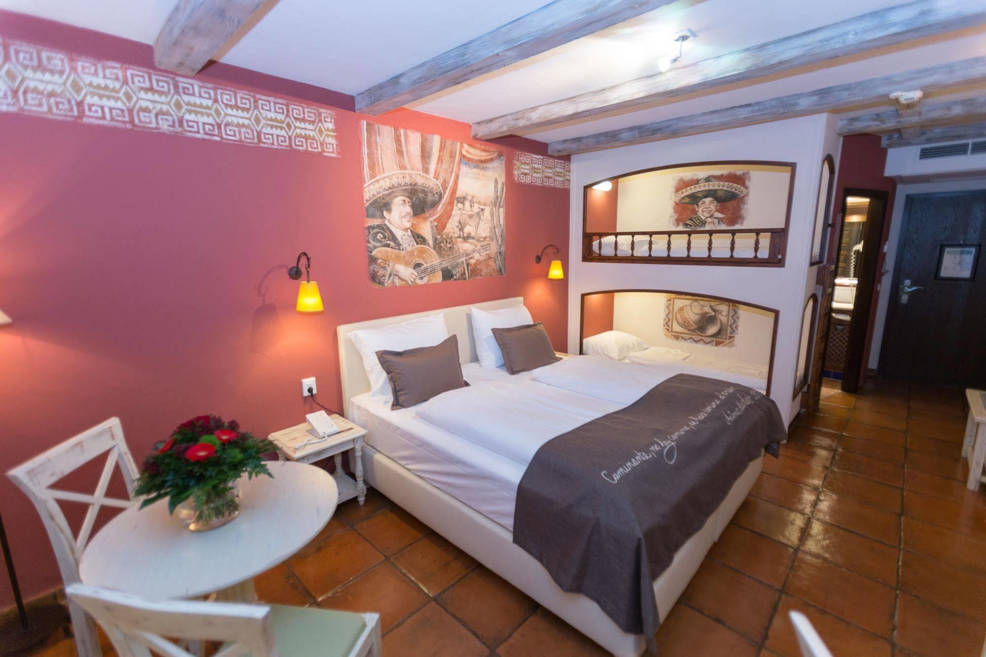 4-Sterne Erlebnishotel El Andaluz, Europa-Park Freizeitpark & Erlebnis-Resort Rust Dış mekan fotoğraf